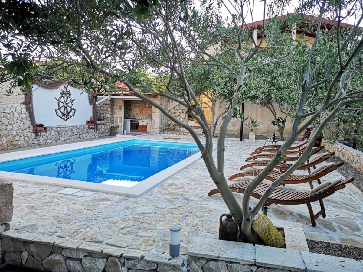 Apartman Magas With Private Pool Vinjerac Exterior photo